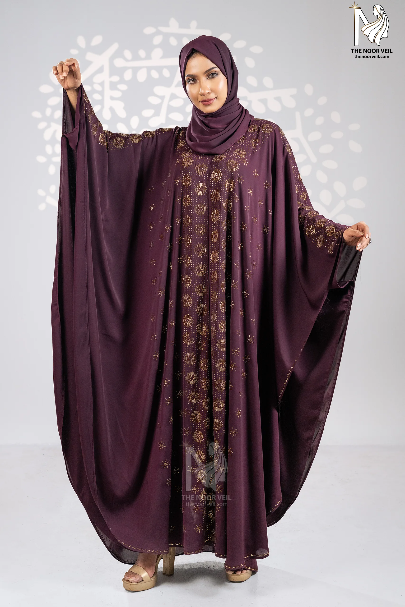 Asthetic View of Sultana Abaya Maroon